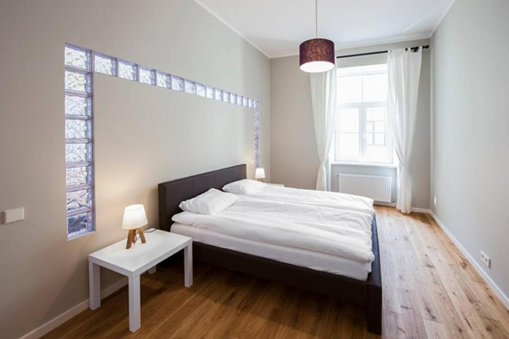 Modern & Spacious 80M2 Apartment In Riga Old Town Exteriör bild